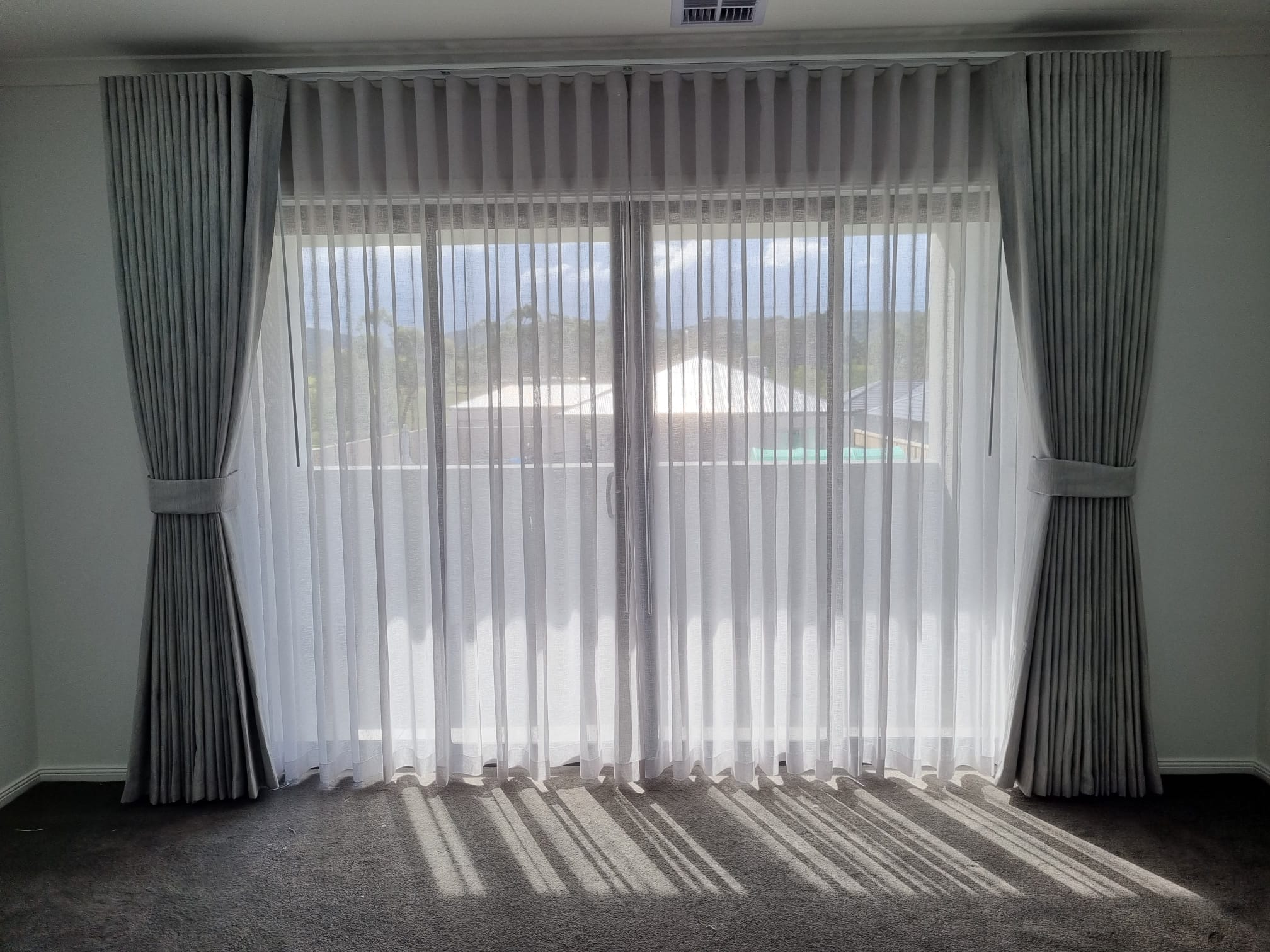 blockout-curtains-sheer-curtains-melbourne (4)